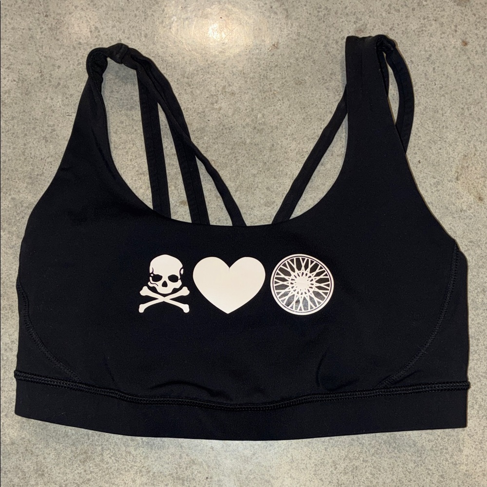 Black lululemon soul cycle bra size 8